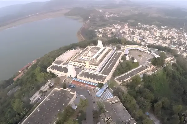 Annavaram Temple trip from Hyderabad with taxi service and outstation cabs.